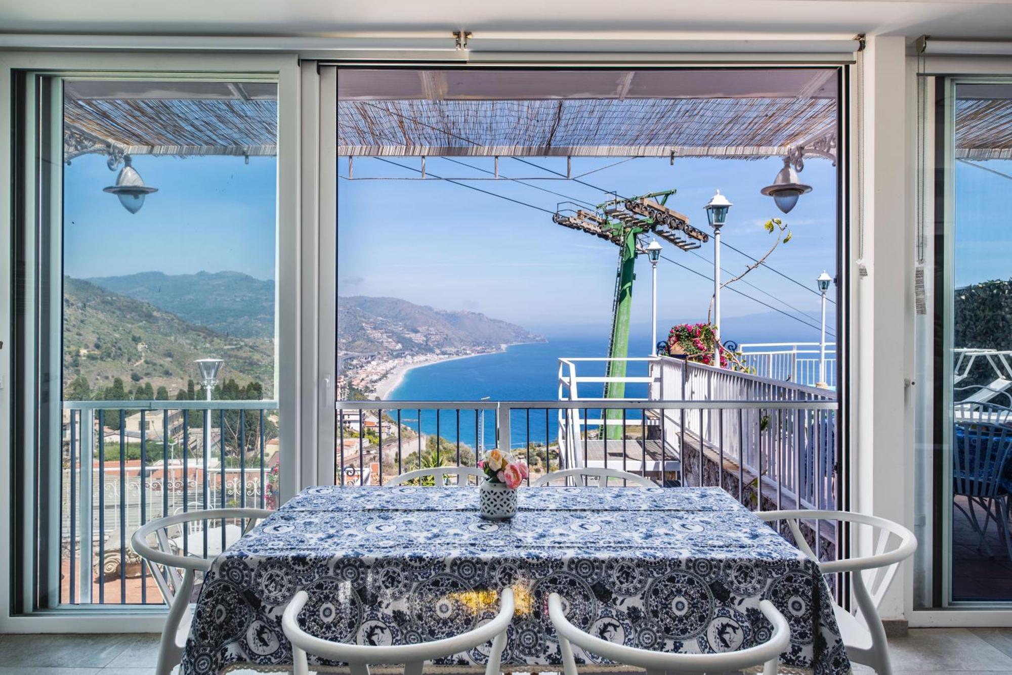 Dream View Suites تاورمينا المظهر الخارجي الصورة