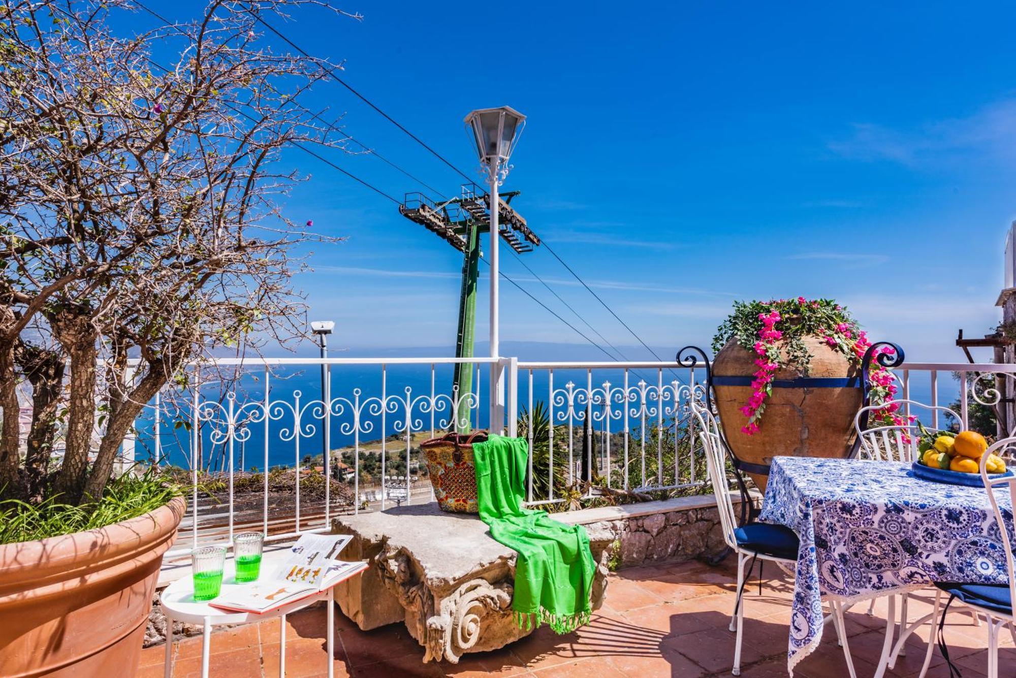 Dream View Suites تاورمينا المظهر الخارجي الصورة