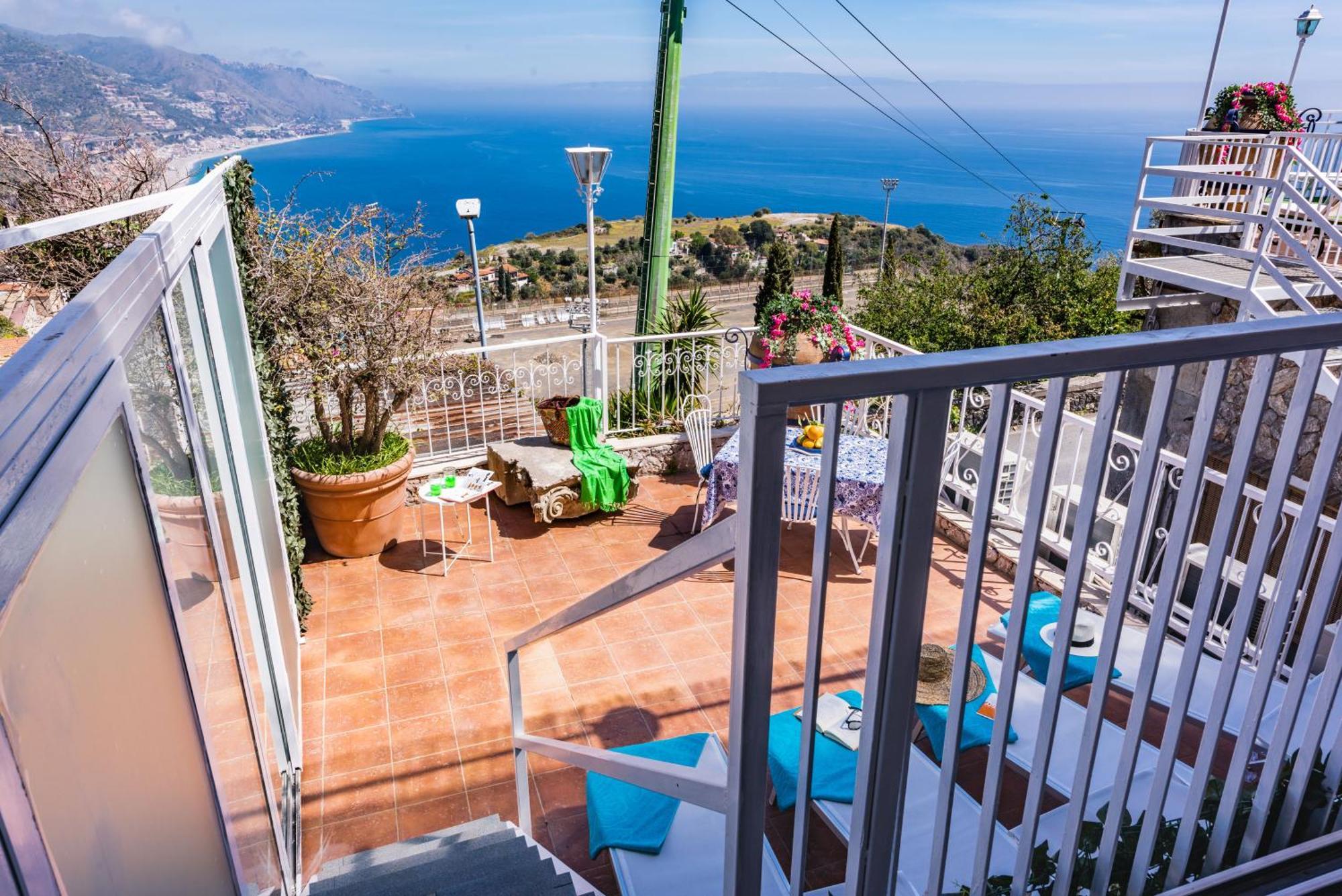 Dream View Suites تاورمينا المظهر الخارجي الصورة