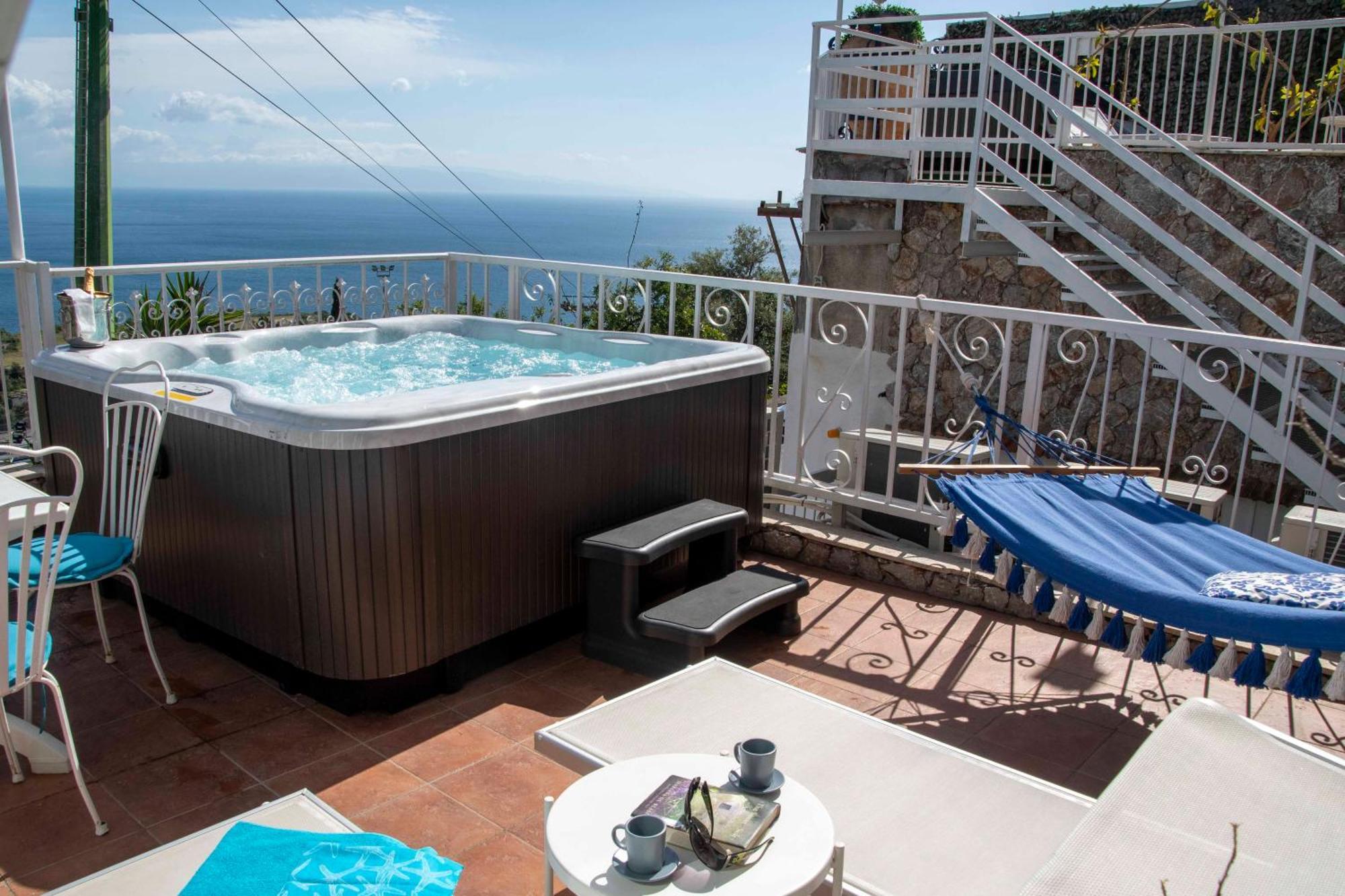 Dream View Suites تاورمينا المظهر الخارجي الصورة