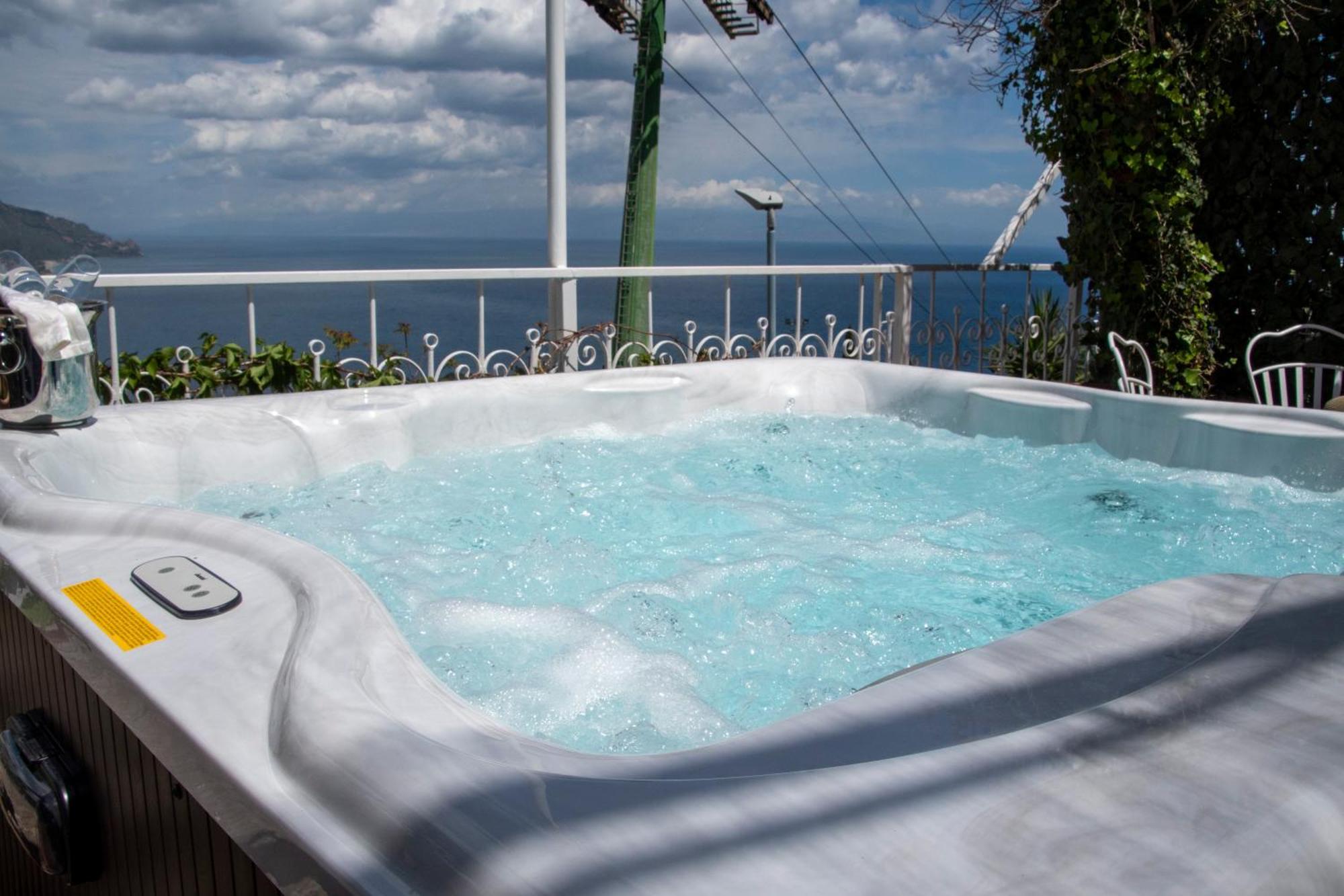 Dream View Suites تاورمينا المظهر الخارجي الصورة